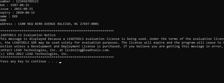 Extracted license information displayed to the console.